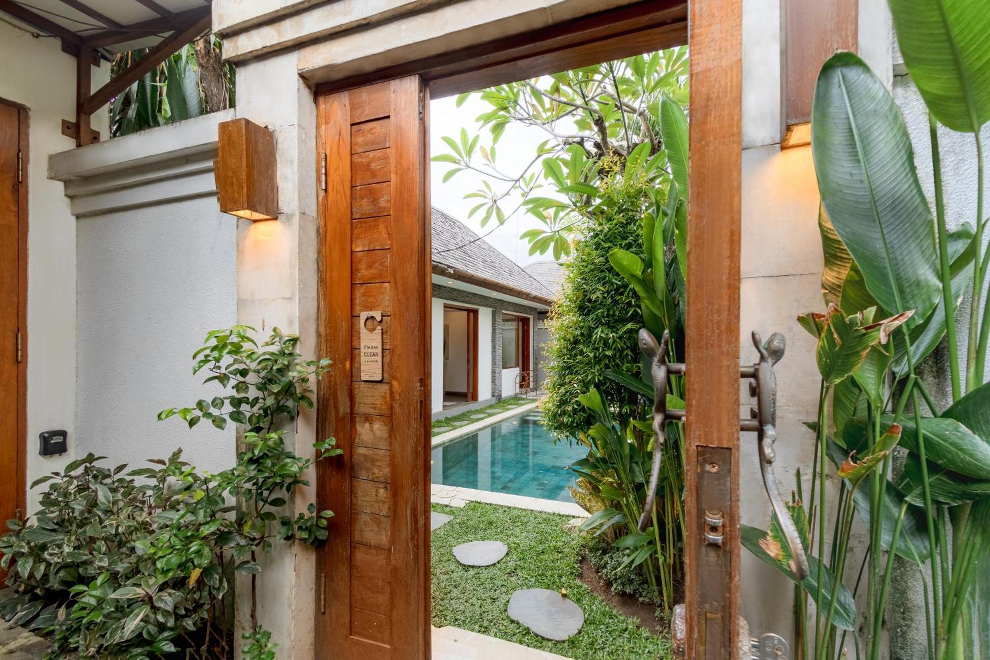 Two Lizards Beach Villas Санур Экстерьер фото