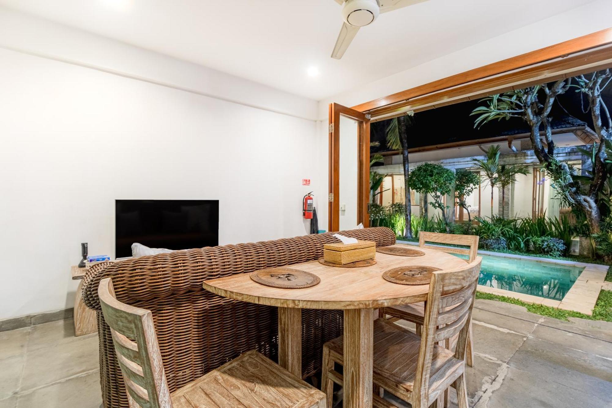 Two Lizards Beach Villas Санур Экстерьер фото